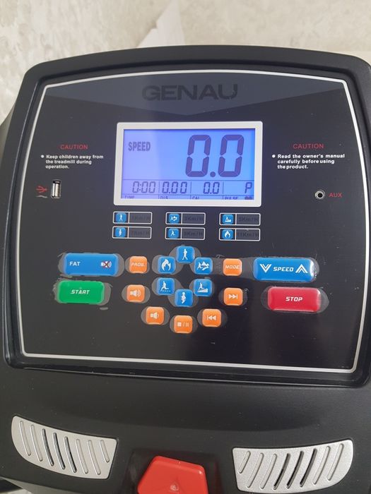 Продам беговую дорожку Genau