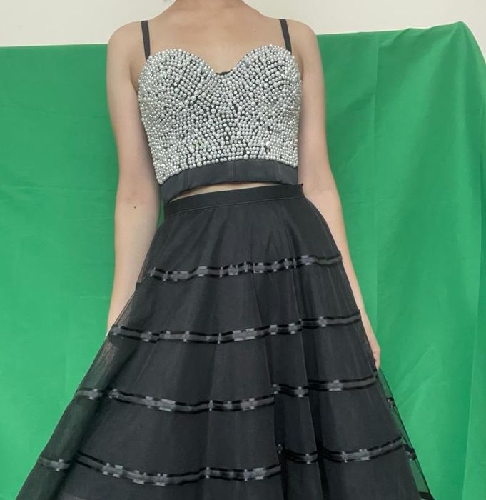 Топ-корсет со стразами и жемчугом