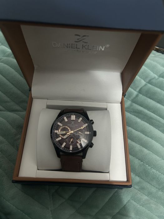 Часы Daniel Klein