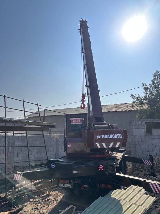 Avtokran sotiladi 16t 18m