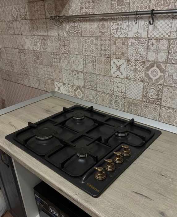 Угловой кухонный гарнитур