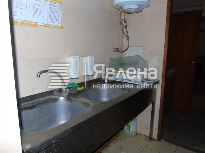 Продава се Заведение в Бургас, Възраждане - 108 кв.м за 1389 €/кв.м - Снимка #4