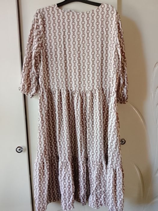 Продам платья, размер: 54-56