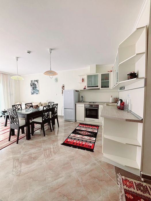 Дава се под наем Тристаен апартамент в к.к. Златни пясъци - 70 кв.м за 612 € - Снимка #7