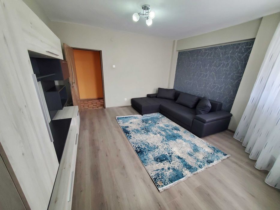 Apartament 2 Camere, Decomandat, Zona de jos, Onesti