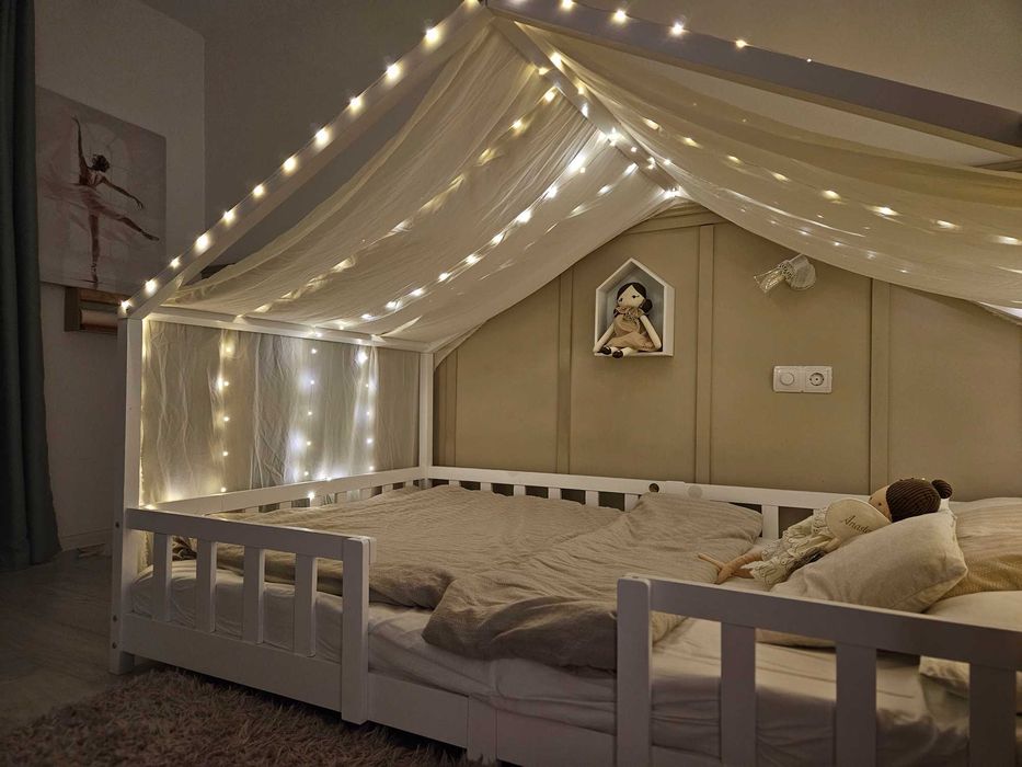 Vând pat căsuță copii