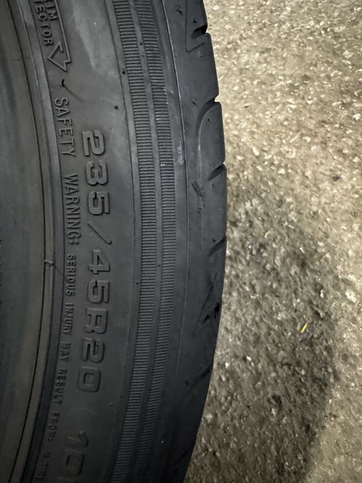 Гуми 235/45/20 GOOD YEAR Eagle F1