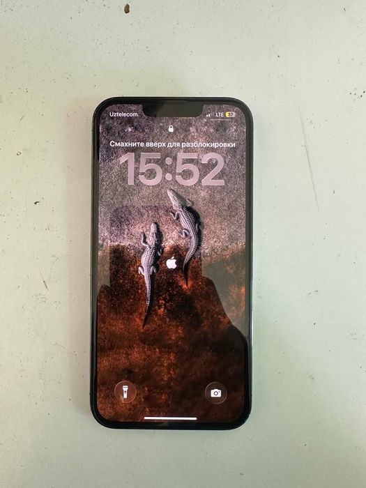 Iphone 13 pro yashil