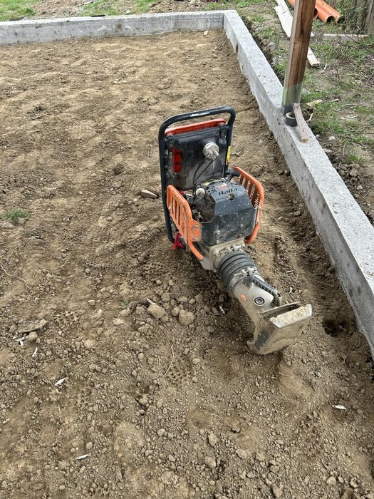 Mai compactor  de inchiriat