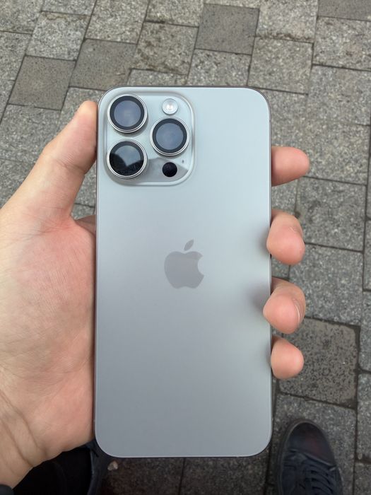 Iphone 15 pro max 256gd, Esim