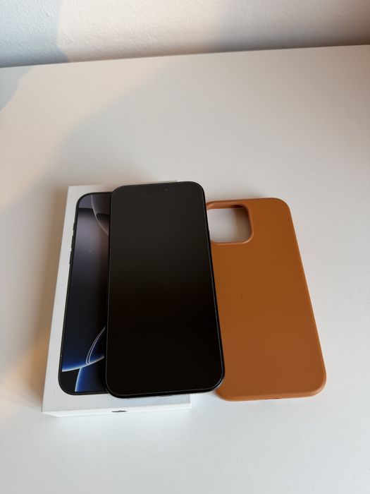 iPhone 16 Pro Max, 512 GB, black titanium, pachet complet