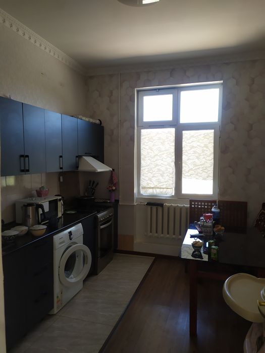 Uchqaxramon postidan 12 km kirganda 6sotix  4 xonali uchaska sotiladi