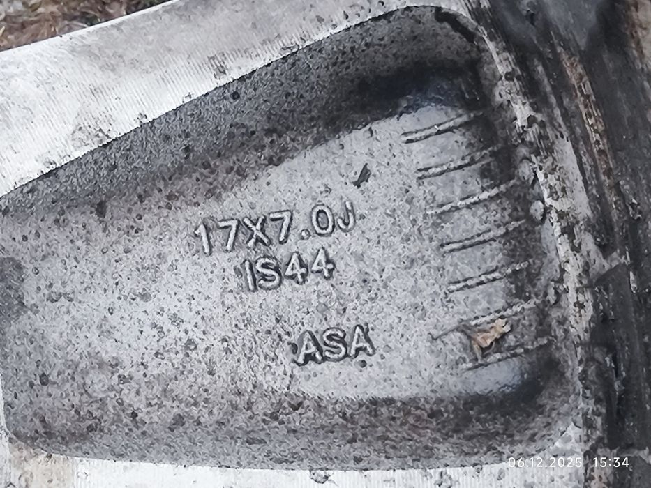 Продам комплект титановых дисков диски