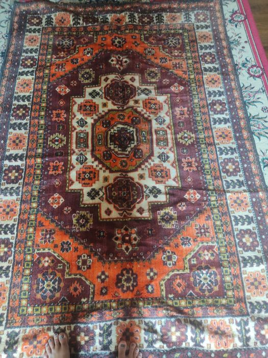 Qadimgi gilamcha bor razmeri 2/1