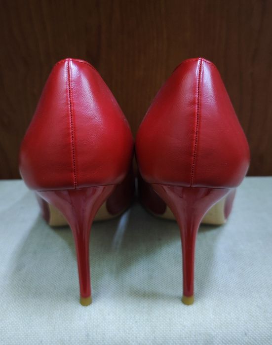 Елегантни дамски обувки, 37 номер