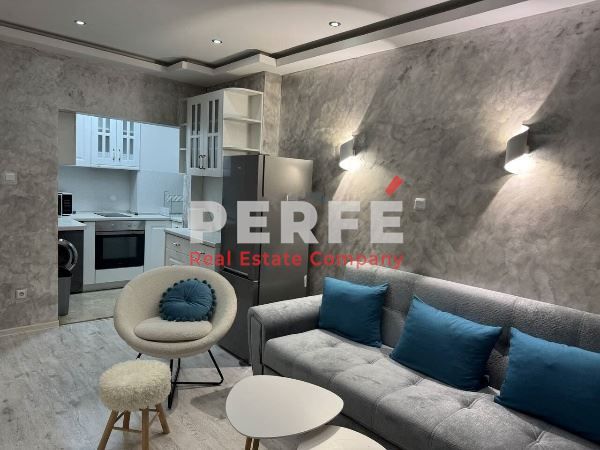 Дава се под наем Тристаен апартамент в Бургас, Възраждане - 70 кв.м за 765 € - Снимка #1