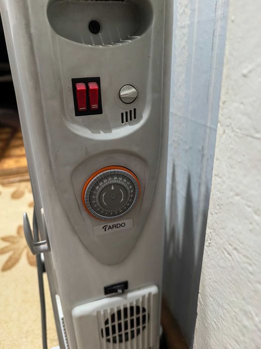 Продаю обогреватель масляный