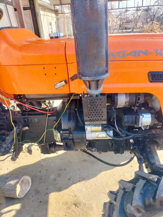 Traktor Chimgan 304