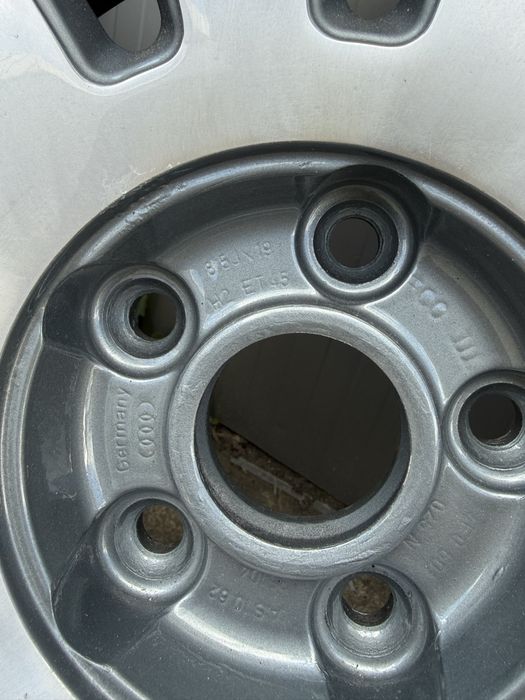 Джанти с гуми за Audi OEM 19 цола  5x112 ;8.5 J;ET 45 -Оригинални