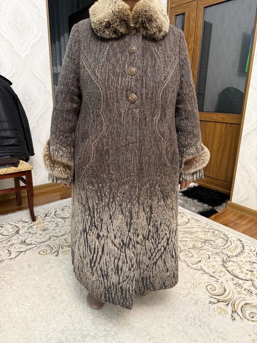 Пальто шерстяное б/у производство Россия 56 размер