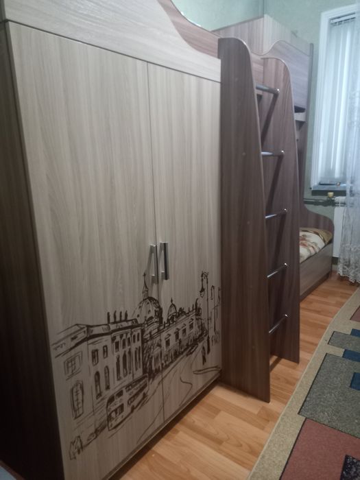 Детская двух ярусная кровать