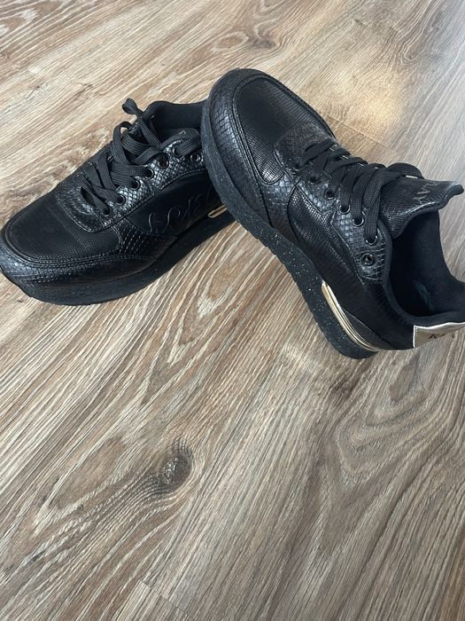 Сникърси дамски Replay