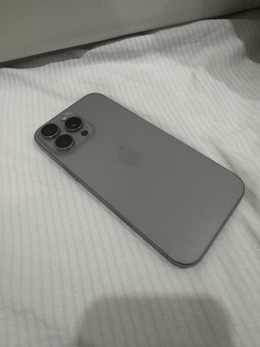 Iphone 16 pro max 256gb titan