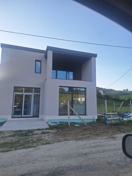 Продава се Къща в Благоевград, Втора промишлена зона - 300 кв.м за 967 €/кв.м - Снимка #1