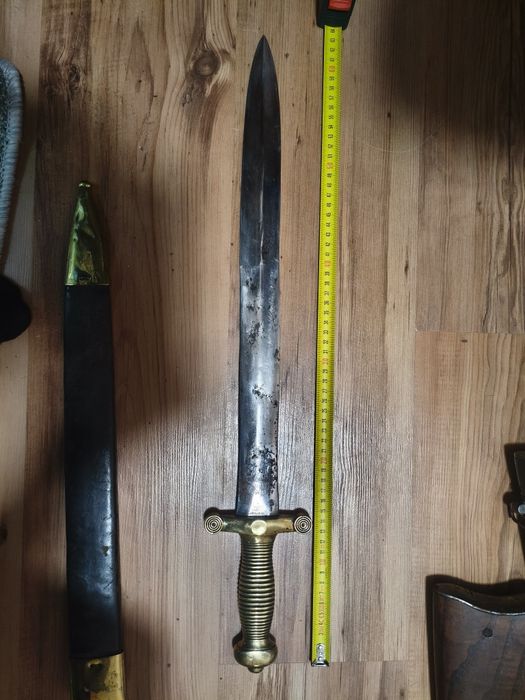 Тесак , сабя , ятаган , хайдушко ,пищов ,