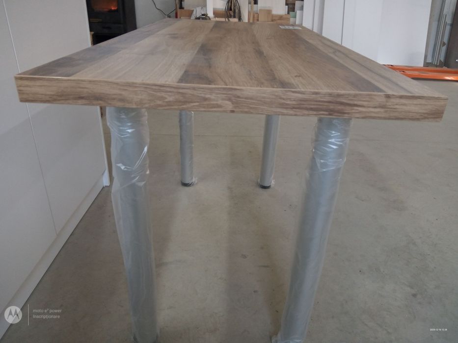 Vând masă bucătărie