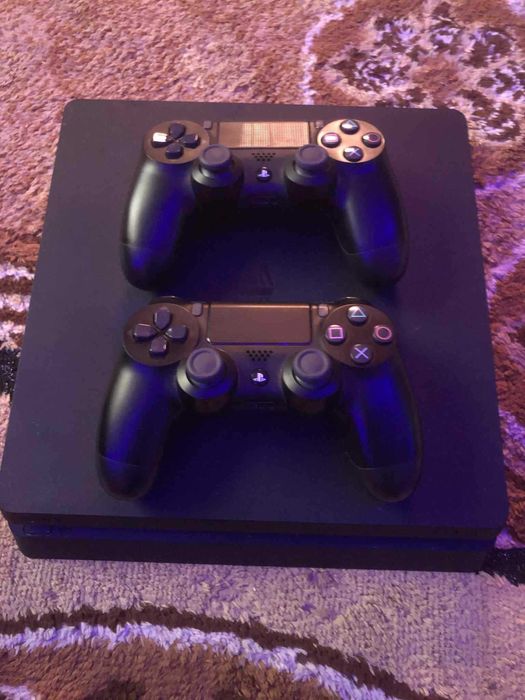 Vând ps4 Slim ‼️