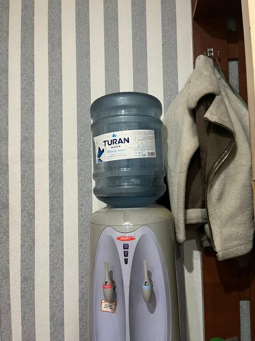 Продам кулер для воды