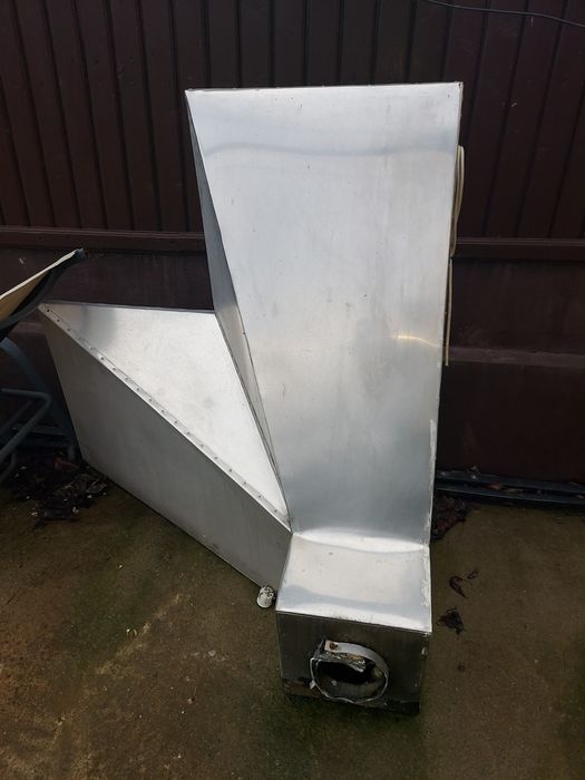 Vand foarte ieftin hota profesionala.