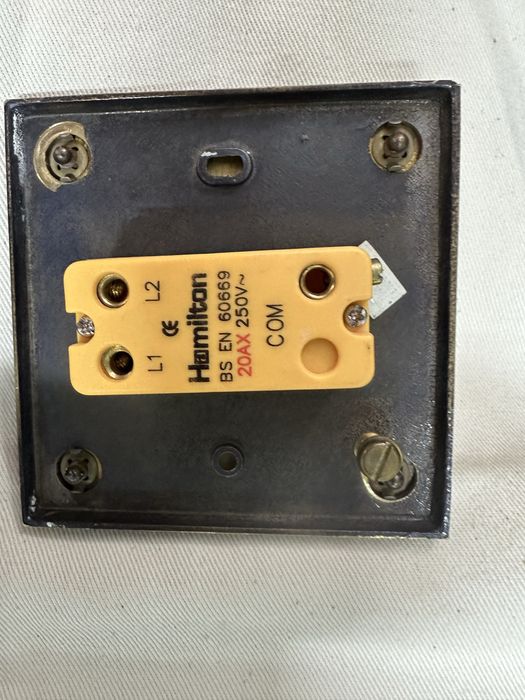 Выключатели, латунные