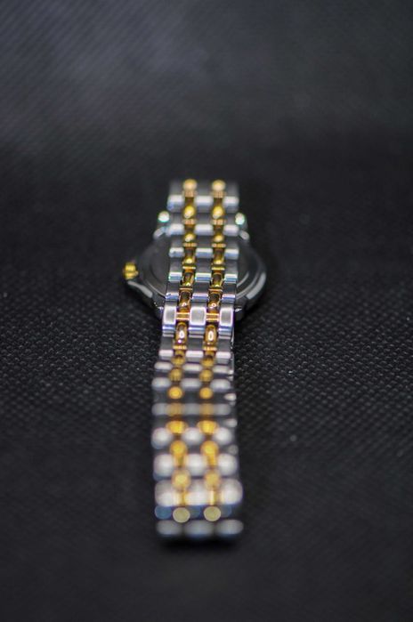 Швейцарски дамски часовник - Raymond Weil Tango 5860