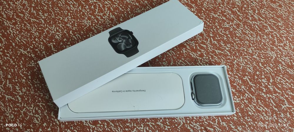 Продам смарт часы  apple