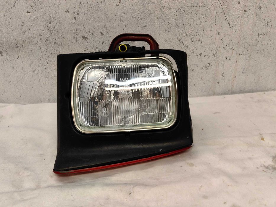 Оригинален десен фар Мазда 323  Mazda 323 F