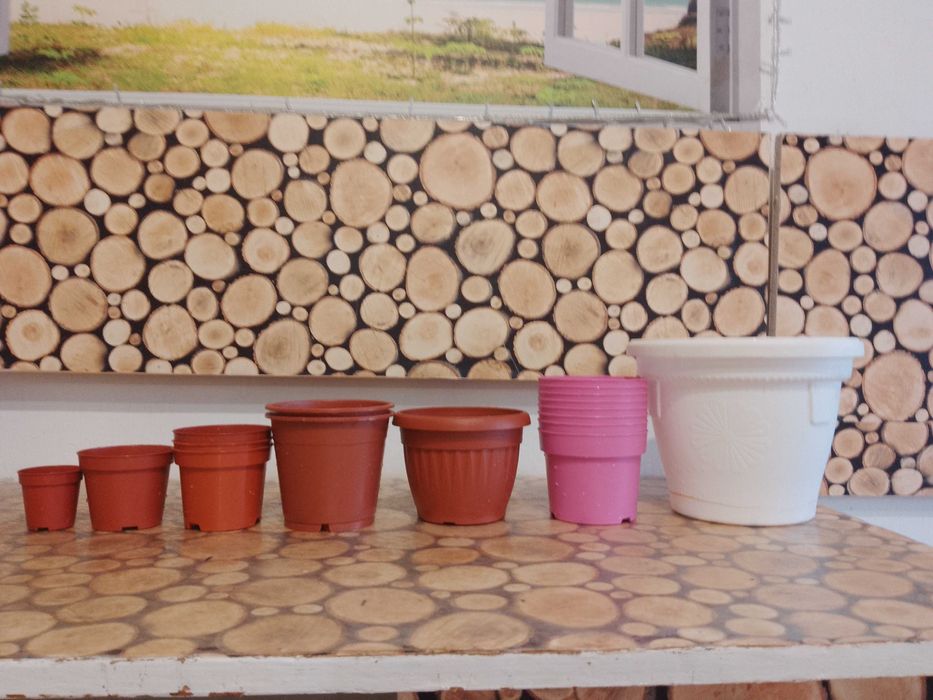 продавам работни саксии и керамични кашпи