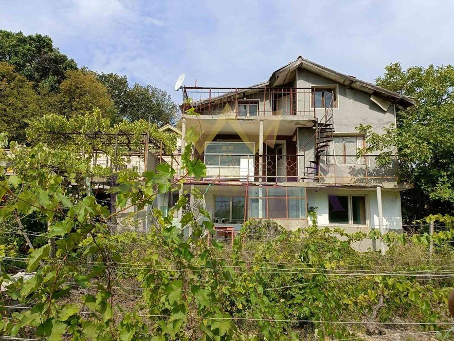 Къща в Варна, област-м-т Манастирски рид