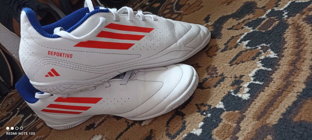 Încălțăminte fotbal adidas