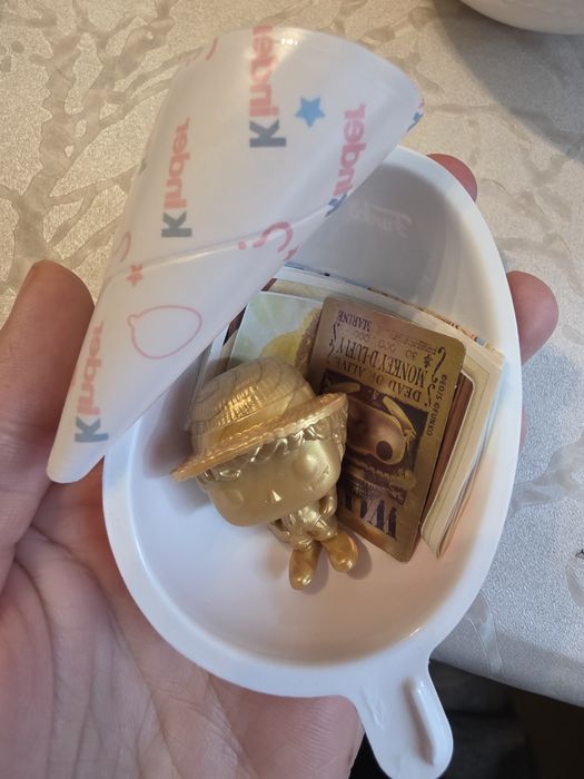 Kinder joy золотой Луффи