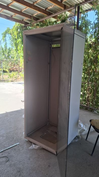 Серверный шкаф 42