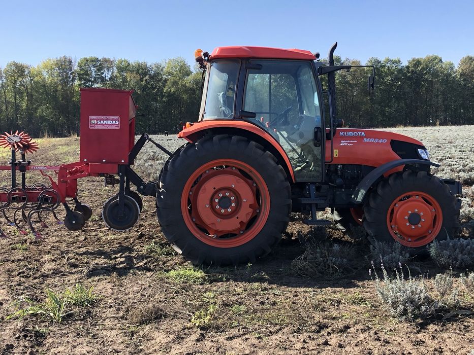Продавам трактор Кубота 8540 90кс Kubota