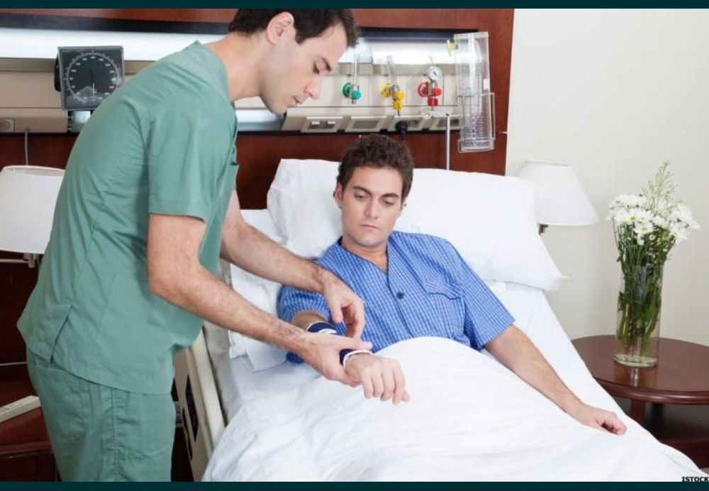 Doggy uslubidagi qizlarning mushuklari fotosuratlari