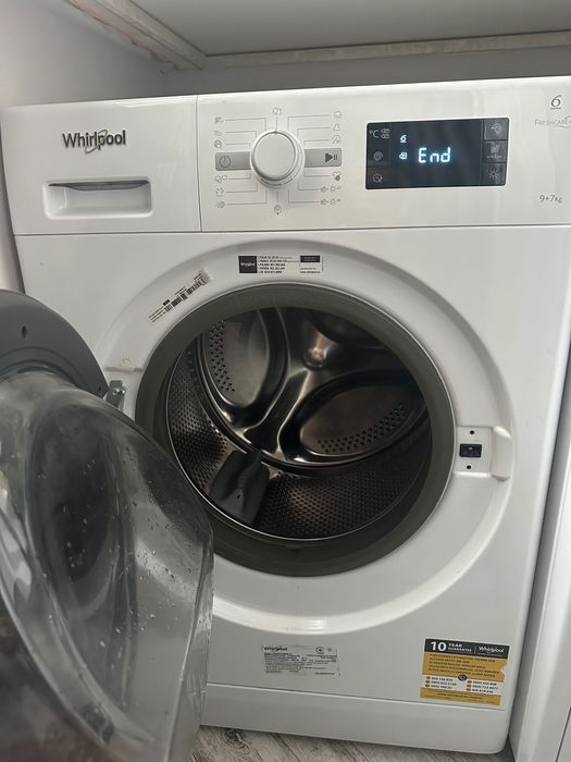 Пералня със сушилня Whirpool