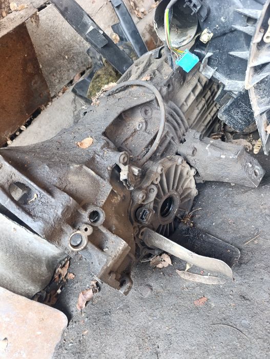 Коробка на Ауди 100 с4