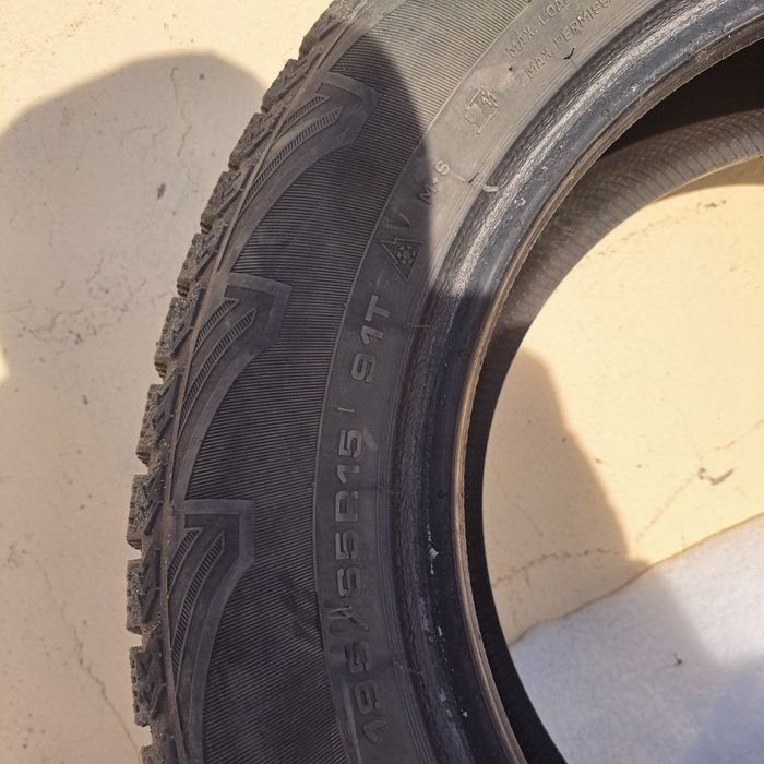 шипованные шины.