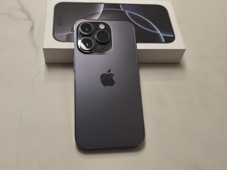 Iphone 14 pro purple