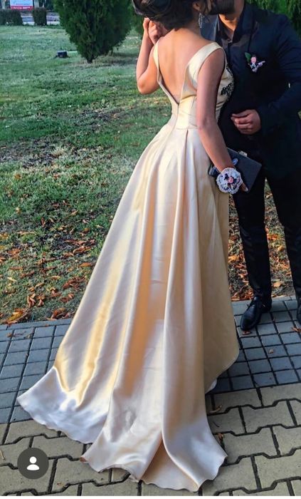 Официални рокли