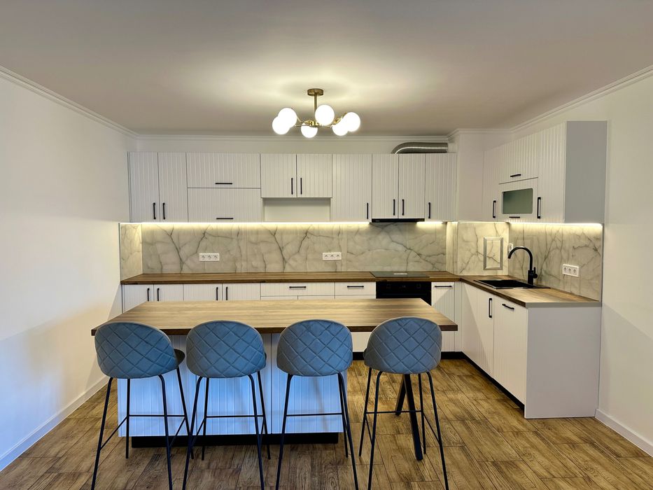 Двустаен, Завършен, обзаведен, просторен апартамент от собственик